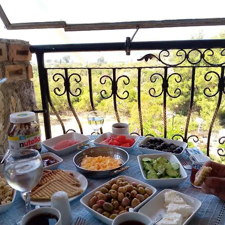 Soeguet Butik Hotel מלון *